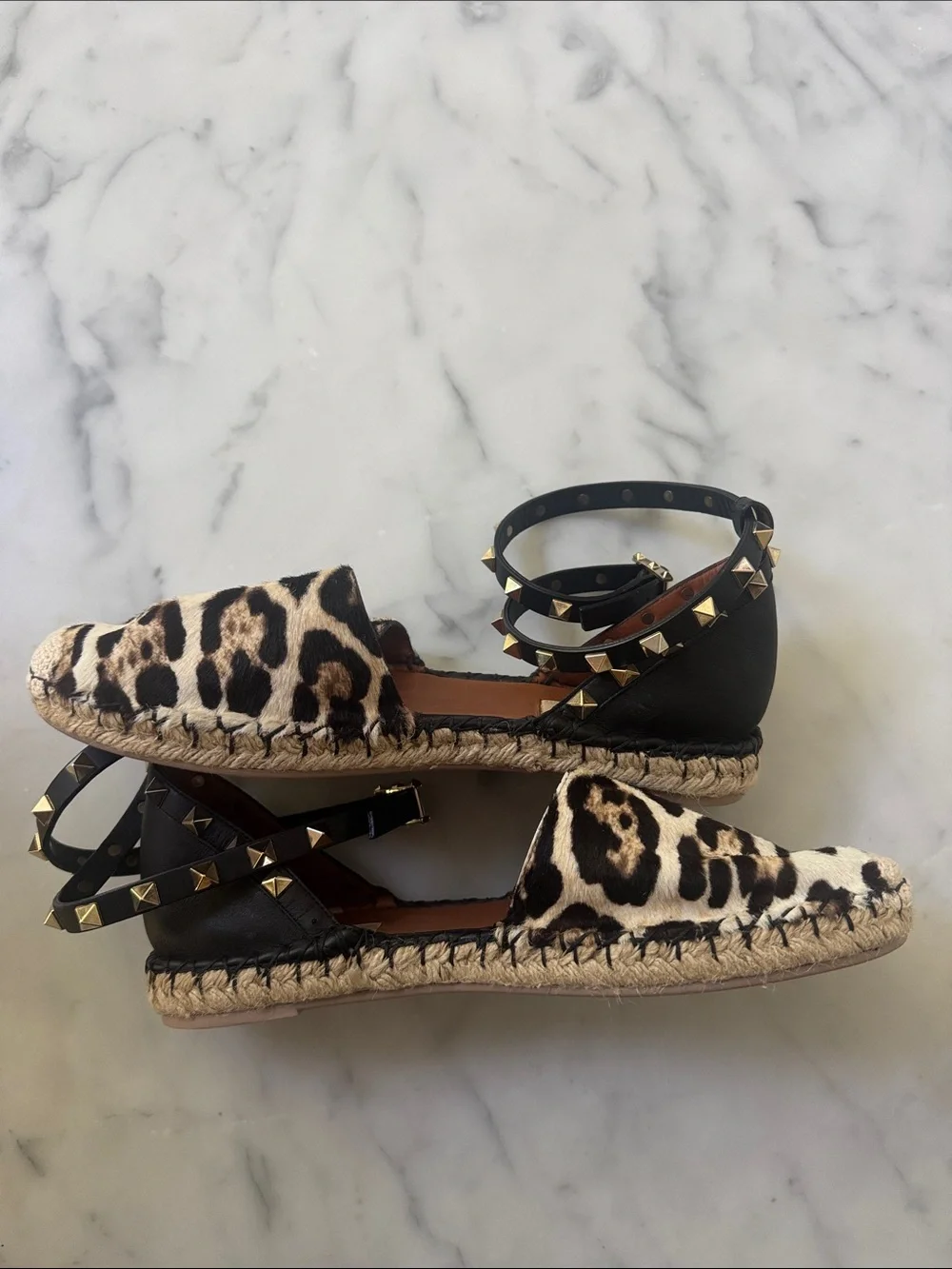 Valentino Garavani eye catching